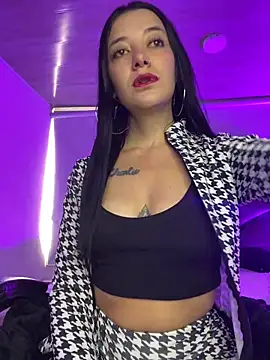 Snapshot of Isabella_21x chatting on June 4, 2026, 12:55 pm Isabella 21x online show from June 4, 2026, 12:55 pm