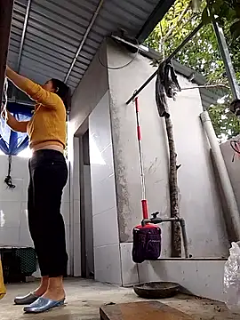 Aninyin22 online show from December 23, 2025, 2:42 am