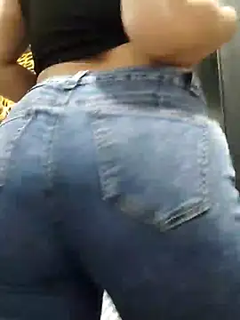 Snapshot of dulccemaria24 chatting on December 10, 2024, 9:00 pm dulccemaria24 online show from December 10, 2024, 9:00 pm