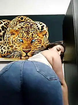 Snapshot of dulccemaria24 chatting on February 27, 2025, 12:32 am dulccemaria24 online show from February 27, 2025, 12:32 am