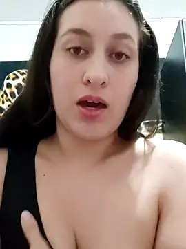 Snapshot of dulccemaria24 chatting on March 18, 2025, 2:15 am dulccemaria24 online show from March 18, 2025, 2:15 am