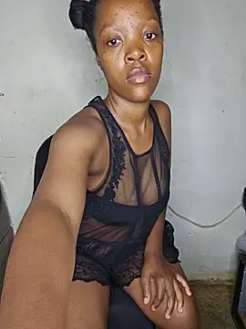curvysexybody online show from June 11, 2026, 11:25 pm