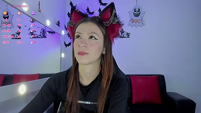 roxanne jones1 online show from October 17, 2025, 7:49 pm