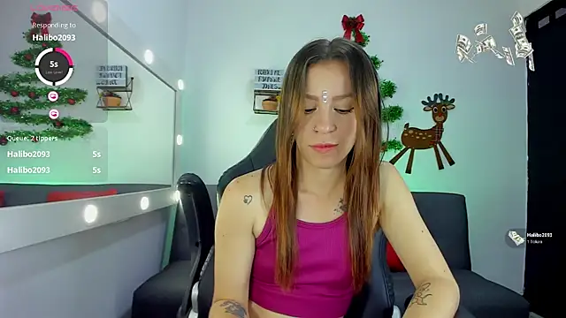 roxanne jones1 online show from December 15, 2025, 7:51 pm