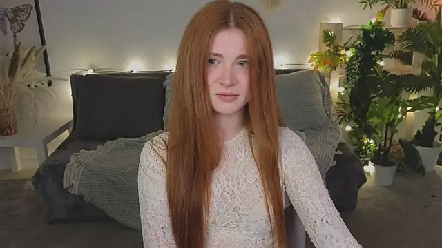 Snapshot of Freckle_Diyana chatting on June 24, 2026, 3:55 pm Freckle Diyana online show from June 24, 2026, 3:55 pm