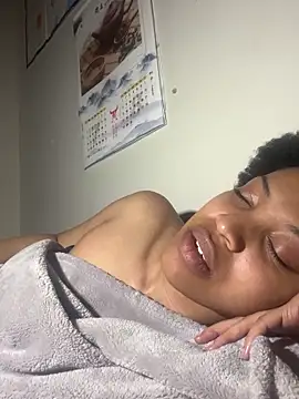 KimiAqua online show from February 19, 2025, 12:35 am