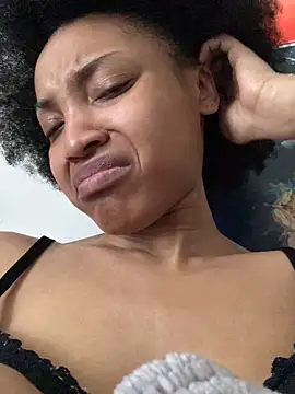 KimiAqua online show from March 10, 2025, 5:50 pm