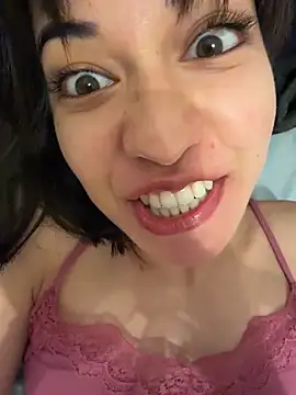 BitchyBratxxx online show from February 17, 2026, 5:52 pm