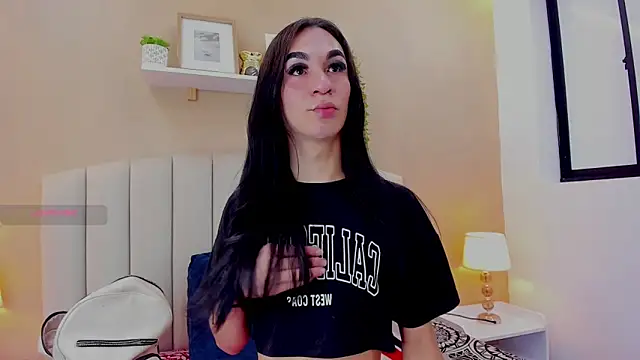 Snapshot of Mia_thompson_19 chatting on June 27, 2026, 8:25 pm Mia thompson 19 online show from June 27, 2026, 8:25 pm