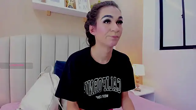 Snapshot of Mia_thompson_19 chatting on July 1, 2026, 7:46 pm Mia thompson 19 online show from July 1, 2026, 7:46 pm