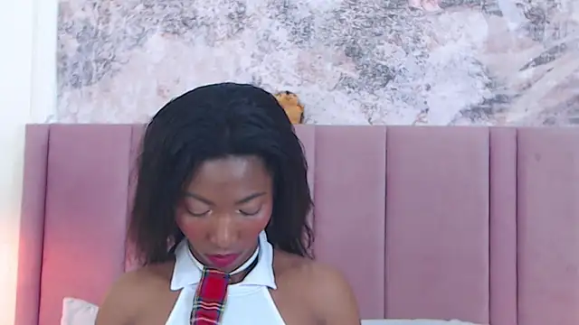 SabrinaDevill online show from October 15, 2025, 1:11 pm