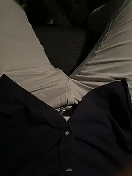 hotisraeli online show from March 13, 2025, 7:28 pm