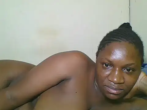 Prettyface25 online show from May 7, 2026, 11:10 pm