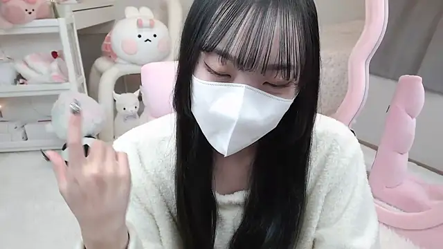 momo room online show from December 15, 2024, 11:01 am