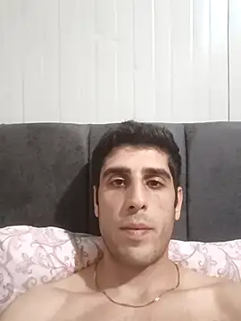 arenn1997 online show from April 27, 2026, 12:08 am