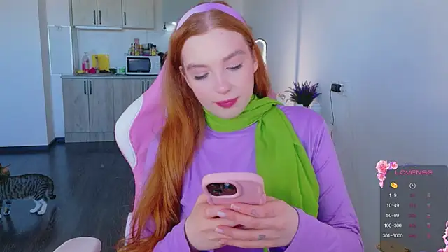 Snapshot of cinnabon_girls chatting on May 2, 2026, 1:27 pm cinnabon girls online show from May 2, 2026, 1:27 pm