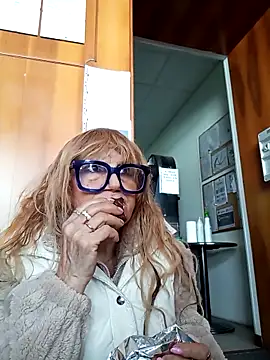 Snapshot of eva2023sexy chatting on February 15, 2025, 11:39 am eva2023sexy online show from February 15, 2025, 11:39 am