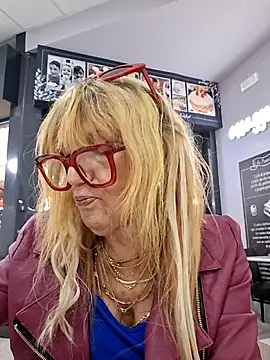 Snapshot of eva2023sexy chatting on September 28, 2025, 1:05 pm eva2023sexy online show from September 28, 2025, 1:05 pm