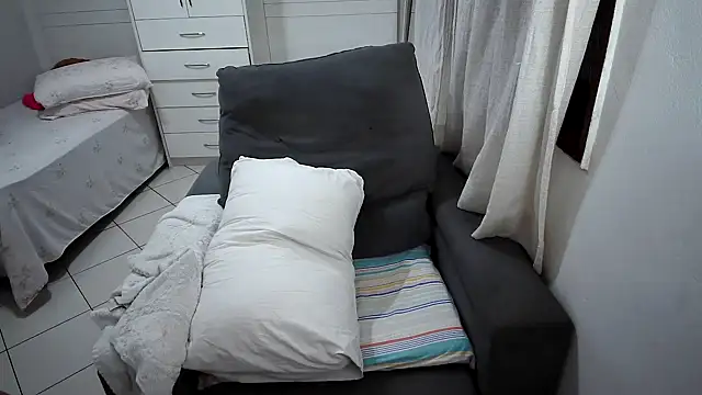 Snapshot of Micchellina chatting on March 12, 2026, 9:43 pm Micchellina online show from March 12, 2026, 9:43 pm