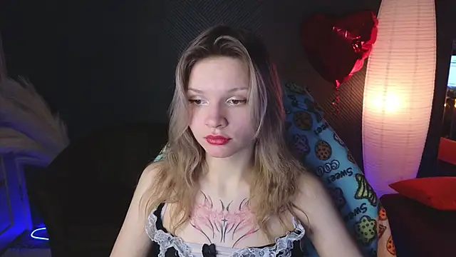 Snapshot of LitaBrom chatting on March 12, 2025, 10:59 am LitaBrom online show from March 12, 2025, 10:59 am