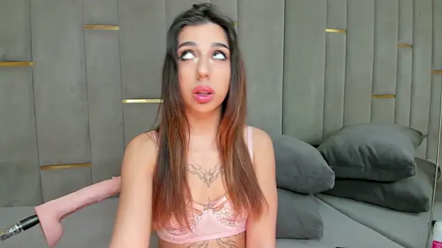 Snapshot of eva_lim chatting on October 24, 2025, 3:52 pm eva lim online show from October 24, 2025, 3:52 pm