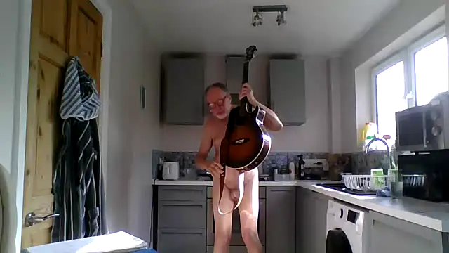 Snapshot of jimmybenido chatting on May 12, 2026, 4:48 pm jimmybenido online show from May 12, 2026, 4:48 pm