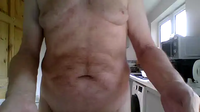 Snapshot of jimmybenido chatting on June 21, 2026, 4:42 pm jimmybenido online show from June 21, 2026, 4:42 pm