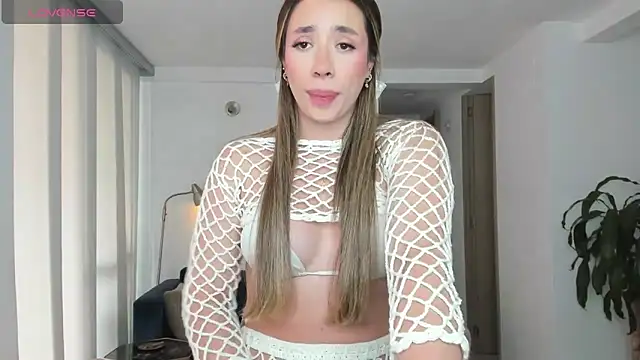 Snapshot of honeyann08 chatting on February 3, 2025, 7:31 pm honeyann08 online show from February 3, 2025, 7:31 pm