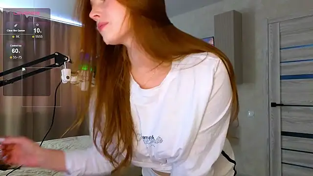 Snapshot of Meow_babe chatting on June 16, 2026, 10:40 am Meow babe online show from June 16, 2026, 10:40 am