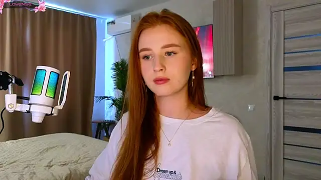 Snapshot of Meow_babe chatting on June 24, 2026, 10:58 am Meow babe online show from June 24, 2026, 10:58 am