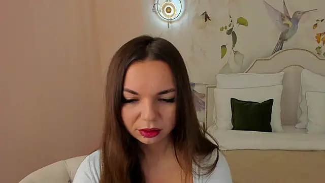 Snapshot of CamillaLarson chatting on June 22, 2026, 3:08 am CamillaLarson online show from June 22, 2026, 3:08 am