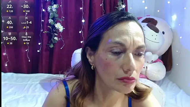 italagomez  online show from March 17, 2026, 12:59 am