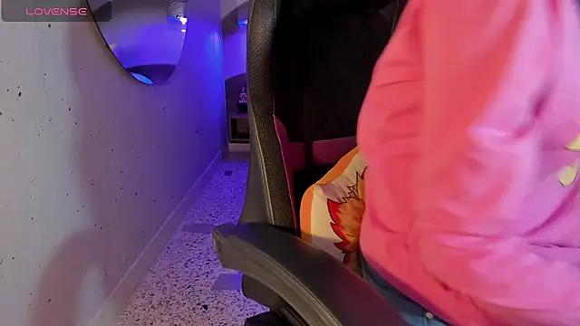 IamNayuta online show from September 12, 2025, 7:58 pm