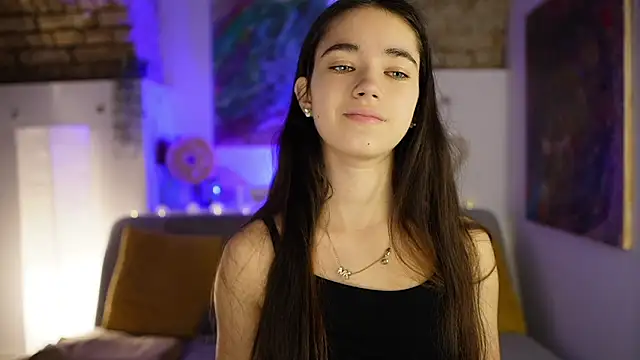 Snapshot of Gia_Paige18 chatting on December 18, 2024, 8:42 am Gia Paige18 online show from December 18, 2024, 8:42 am