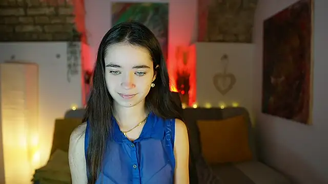 Snapshot of Gia_Paige18 chatting on January 19, 2025, 9:11 am Gia Paige18 online show from January 19, 2025, 9:11 am