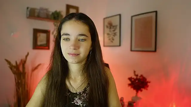 Snapshot of Gia_Paige18 chatting on September 16, 2025, 8:15 am Gia Paige18 online show from September 16, 2025, 8:15 am