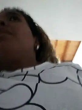 Snapshot of ELLA_KELLY chatting on October 19, 2025, 11:33 am ELLA KELLY online show from October 19, 2025, 11:33 am