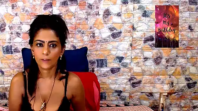 Snapshot of EroticSexyStripper chatting on March 10, 2025, 4:38 am EroticSexyStripper online show from March 10, 2025, 4:38 am