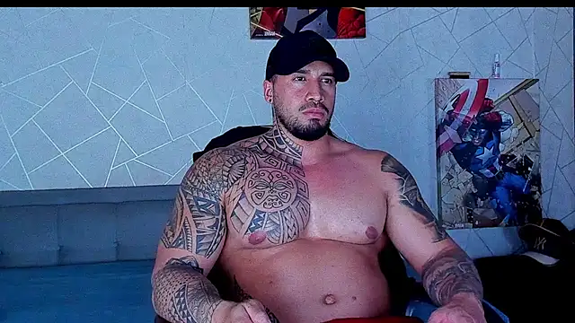 Snapshot of Cristian_Walker chatting on May 16, 2026, 12:29 am Cristian Walker online show from May 16, 2026, 12:29 am