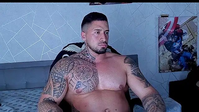Snapshot of Cristian_Walker chatting on June 10, 2026, 12:00 am Cristian Walker online show from June 10, 2026, 12:00 am