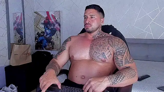 Snapshot of Cristian_Walker chatting on July 6, 2026, 12:18 am Cristian Walker online show from July 6, 2026, 12:18 am