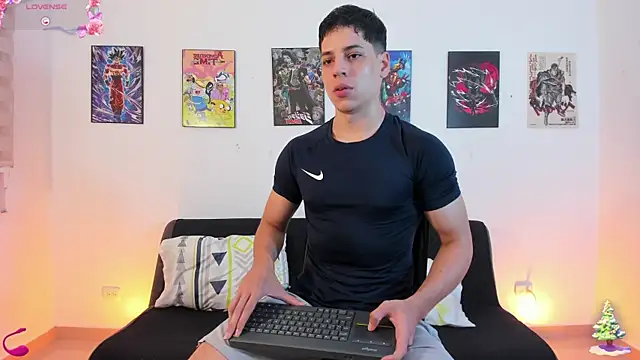 Snapshot of jonathanjoestar_ chatting on December 19, 2025, 9:55 pm jonathanjoestar online show from December 19, 2025, 9:55 pm