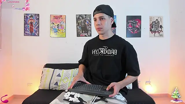 Snapshot of jonathanjoestar_ chatting on December 21, 2025, 11:50 am jonathanjoestar online show from December 21, 2025, 11:50 am