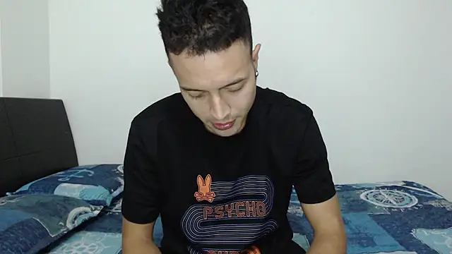 dimitriquiet05 online show from December 5, 2024, 3:15 am