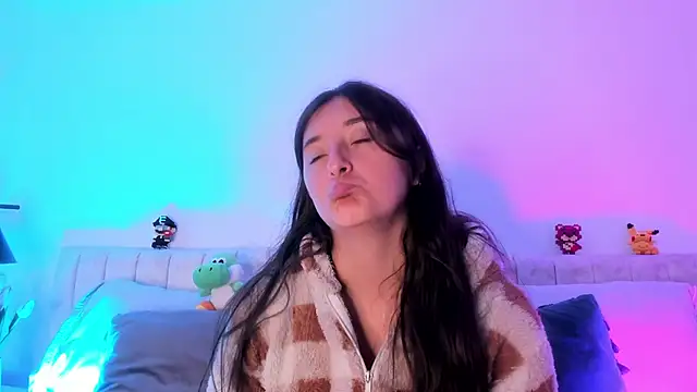 Snapshot of Kathia_Morelli chatting on March 4, 2025, 11:40 am Kathia Morelli online show from March 4, 2025, 11:40 am