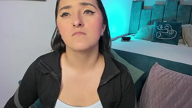 Snapshot of Kathia_Morelli chatting on September 9, 2025, 11:43 am Kathia Morelli online show from September 9, 2025, 11:43 am