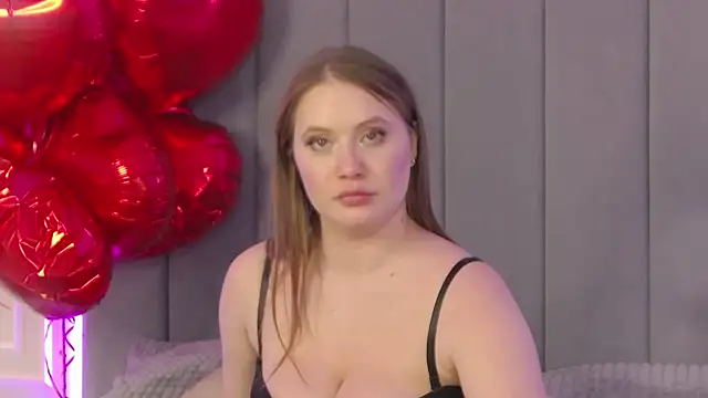 ChloeMarsch online show from February 19, 2025, 1:28 pm