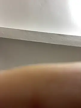 Louis Baby online show from February 26, 2025, 8:48 am