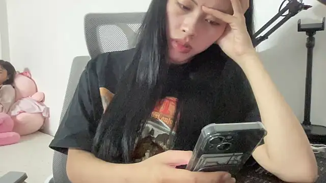 Louis Baby online show from December 5, 2025, 8:23 am