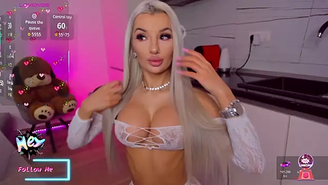 Snapshot of CelyneMay chatting on January 15, 2026, 2:32 pm CelyneMay online show from January 15, 2026, 2:32 pm